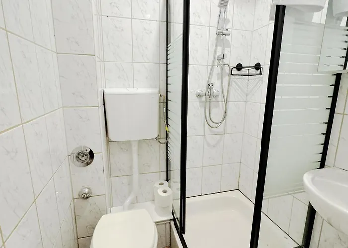 Frankfurt Messe 7min- 3 Kueche Bad Parkplatz 6 Betten דירה