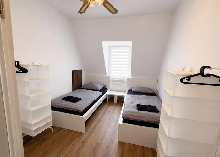 Frankfurt Messe 7min- 3 Kueche Bad Parkplatz 6 Betten *