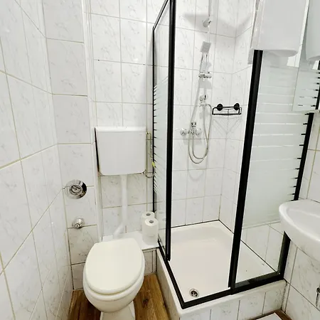 Frankfurt Messe 7min- 3 Kueche Bad Parkplatz 6 Betten Apartament