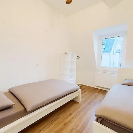 Frankfurt Messe 7min- 3 Kueche Bad Parkplatz 6 Betten Апартаменты